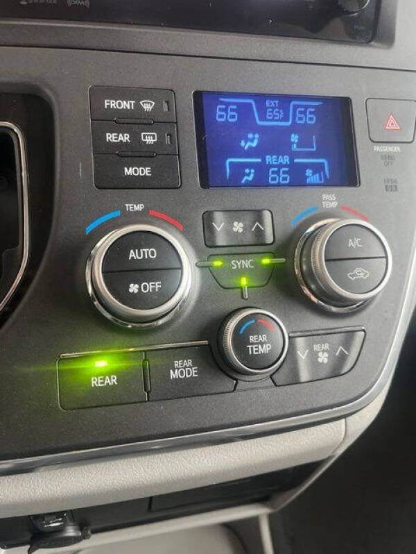 2016 Toyota Sienna