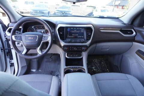 2022 GMC Acadia SLE