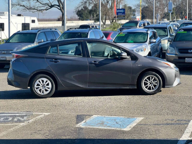 2017 Toyota Prius