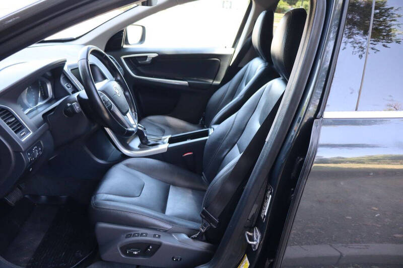 2015 Volvo XC60 T5 Premier