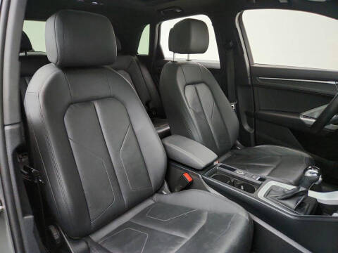 2020 Audi Q3 quattro S line Premium 45 TFSI