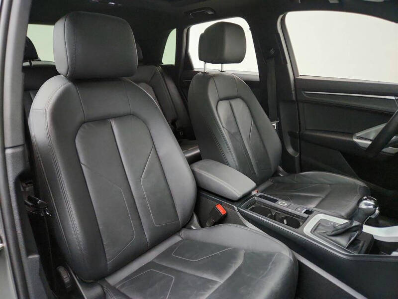 2020 Audi Q3 quattro S line Premium 45 TFSI