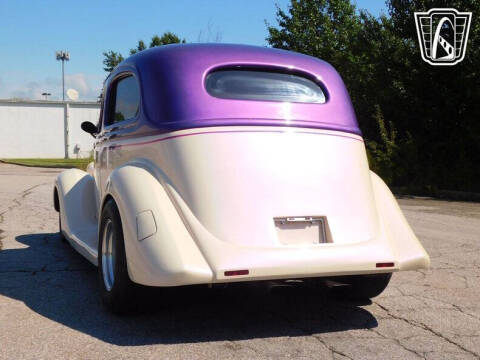 1935 Ford Tudor