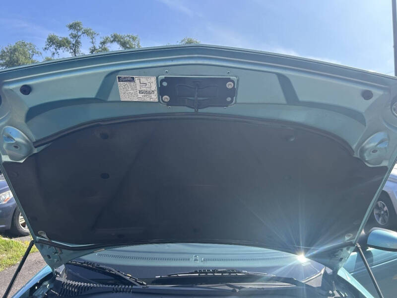 2002 Ford Thunderbird Deluxe
