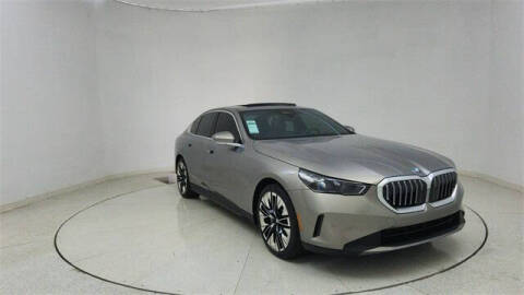 2025 BMW 5 Series 530i