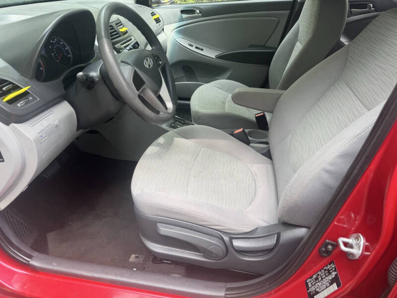 2016 Hyundai Accent SE