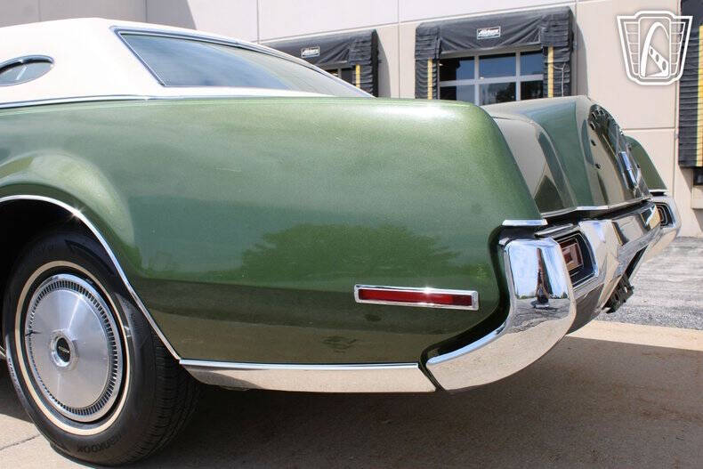 1972 Lincoln Continental
