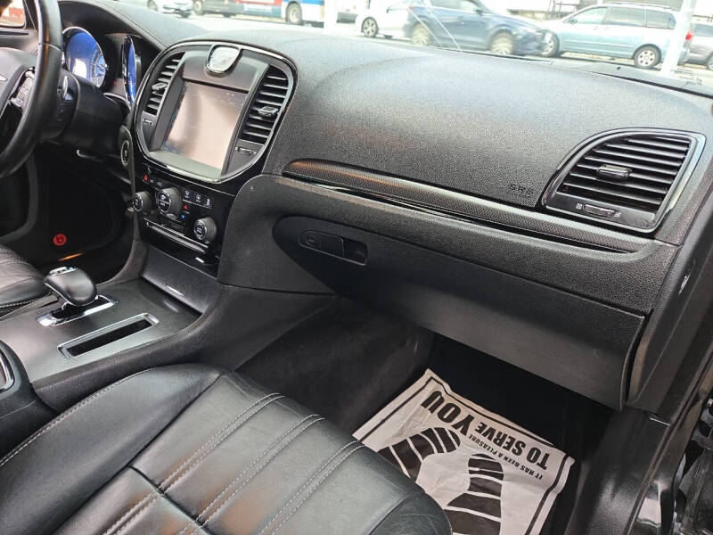 2014 Chrysler 300 S