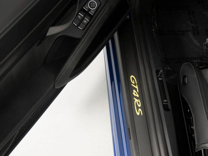 2023 Porsche 718 Cayman GT4 RS