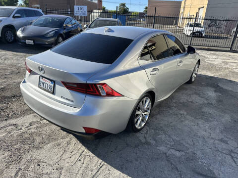 2016 Lexus IS 200t