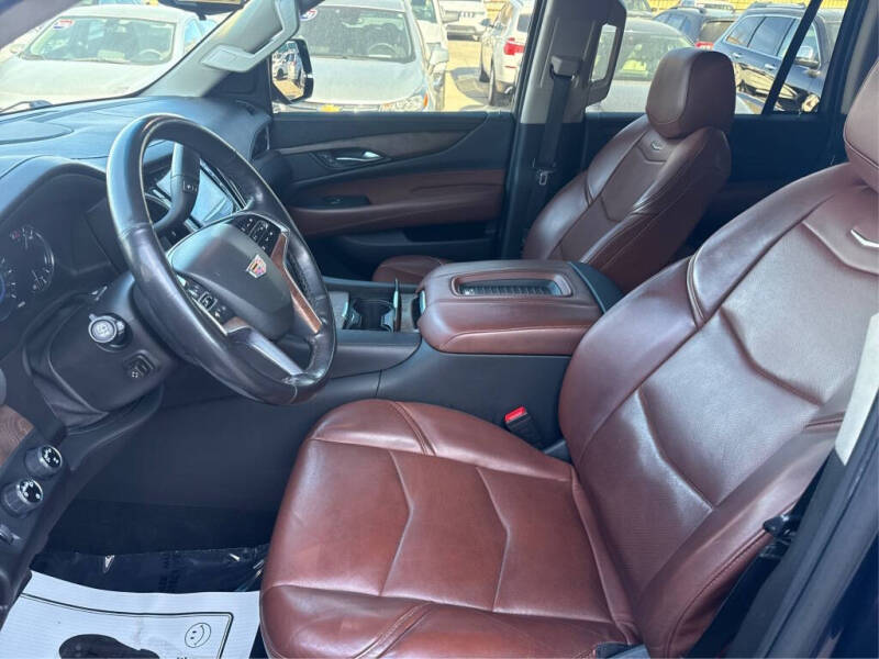 2019 Cadillac Escalade Luxury