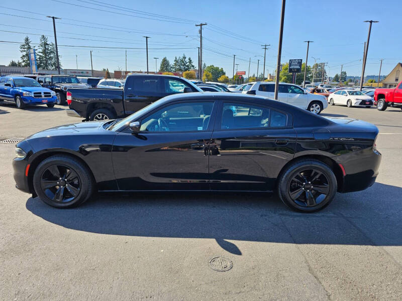 2017 Dodge Charger SXT