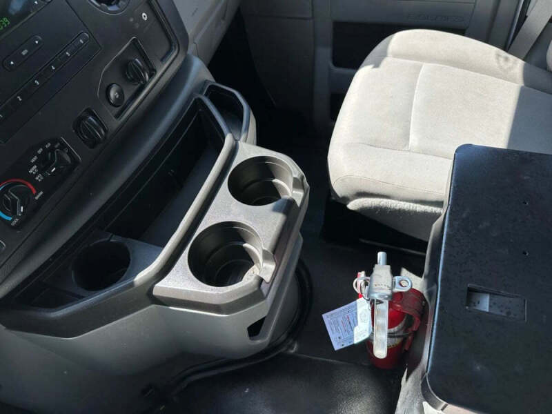 2013 Ford E-Series E-150