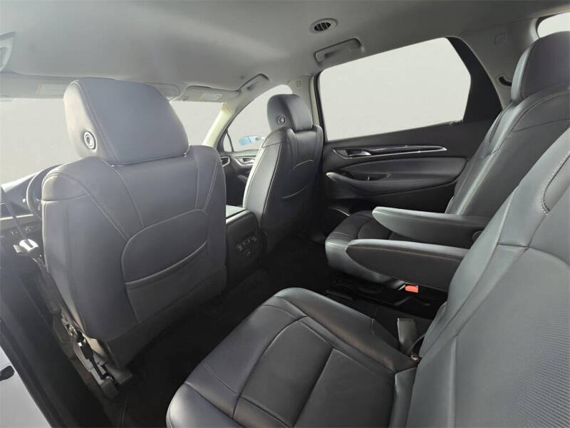 2020 Buick Enclave Essence