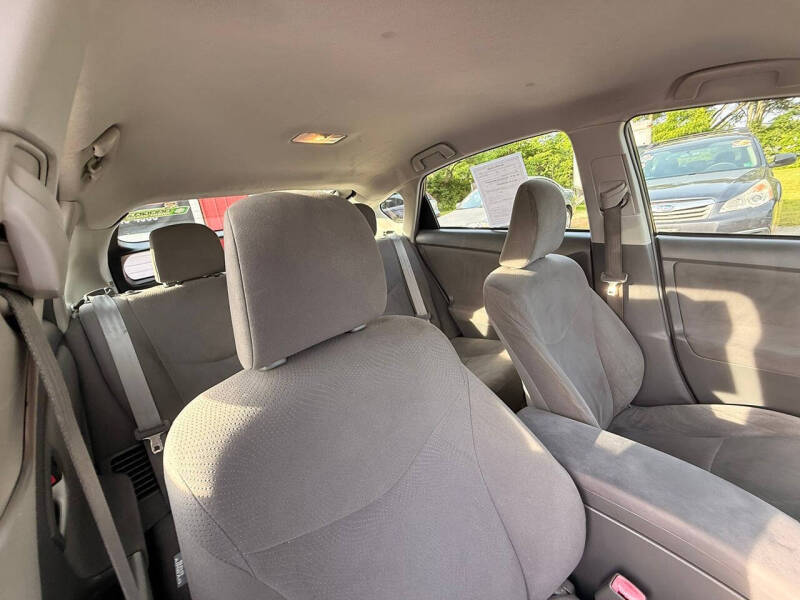 2011 Toyota Prius Two