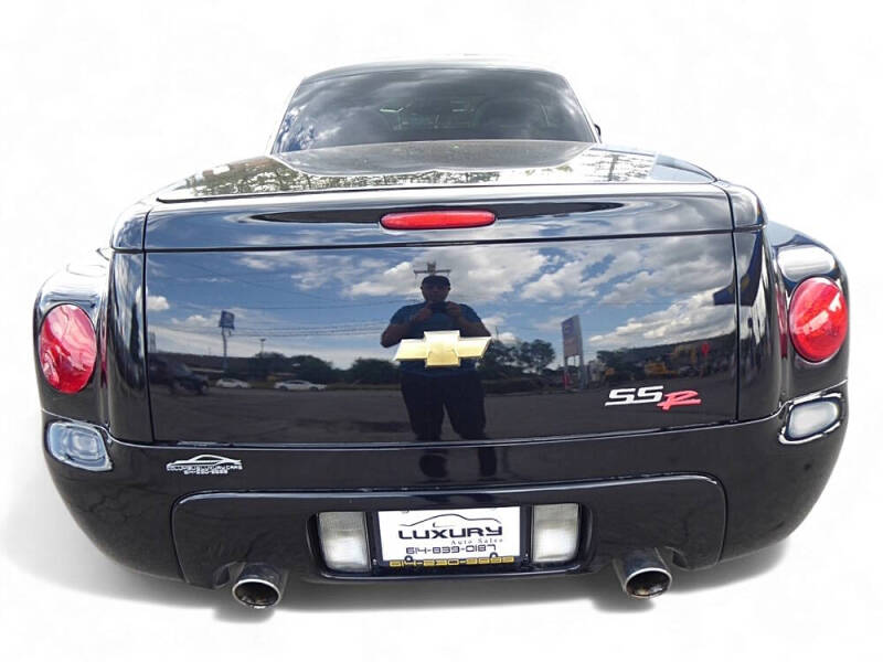 2004 Chevrolet SSR LS