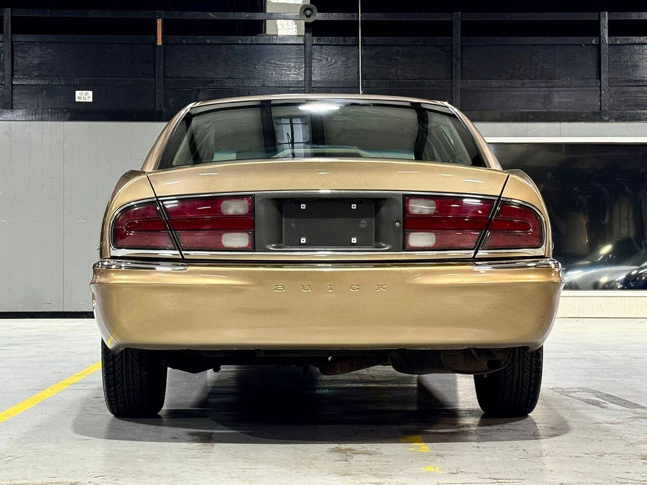 2000 Buick Park Avenue for sale at Carnival Car Company in Victoria, TX