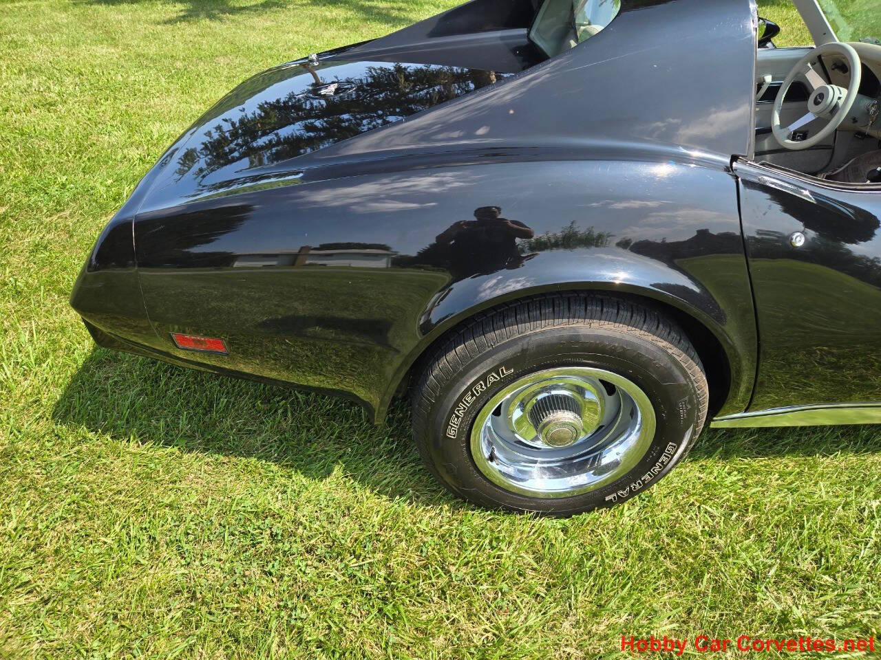 1977 Chevrolet Corvette 15
