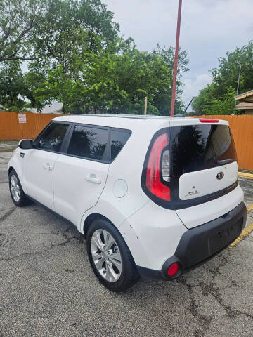 2015 Kia Soul +