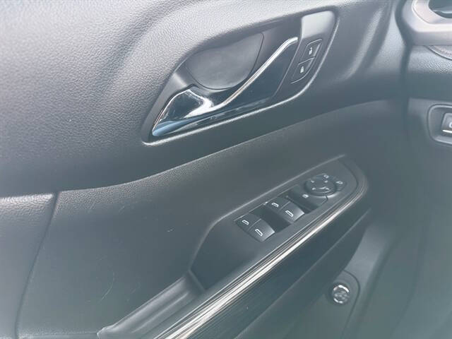 2017 GMC Acadia SLE-2