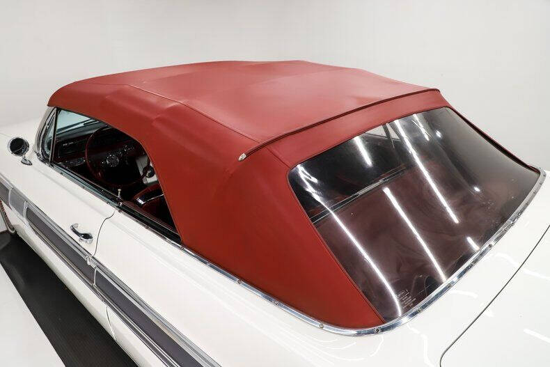 1962 Oldsmobile Starfire