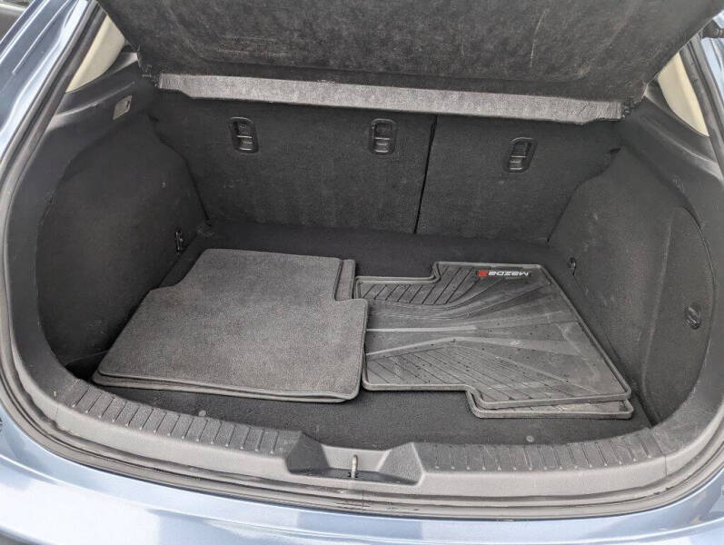 2015 Mazda MAZDA3 s Touring