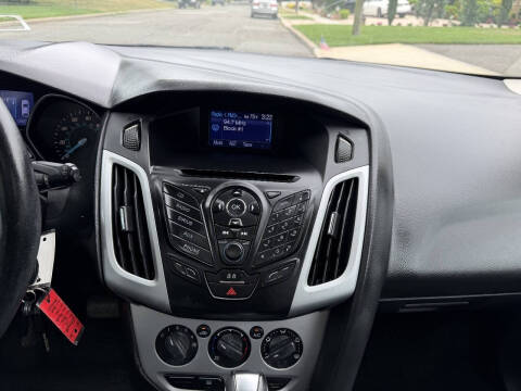 2013 Ford Focus SE