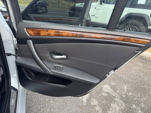 2009 BMW 5 Series 528i xDrive