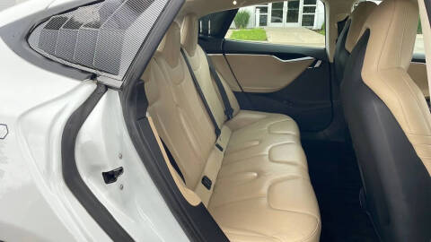2015 Tesla Model S