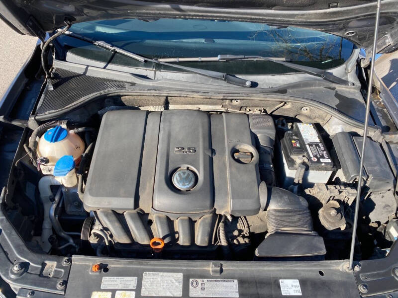 2013 Volkswagen Passat SE PZEV