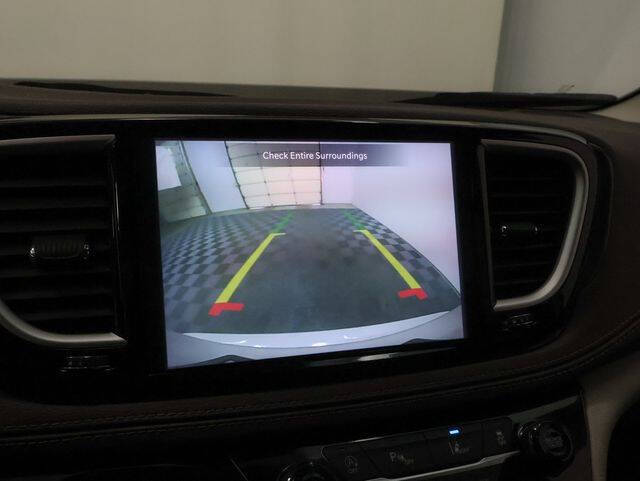 2021 Chrysler Pacifica Touring