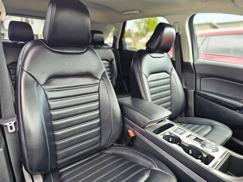 2023 Ford Edge SEL