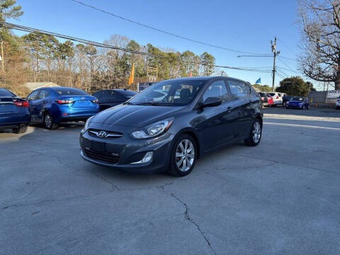 2012 Hyundai Accent SE