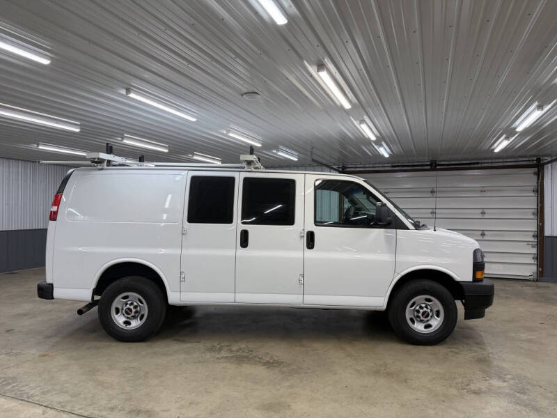 2023 GMC Savana 2500