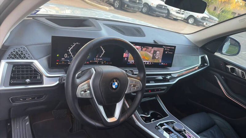 2024 BMW X7 xDrive40i