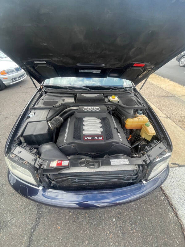 2002 Audi S8 quattro