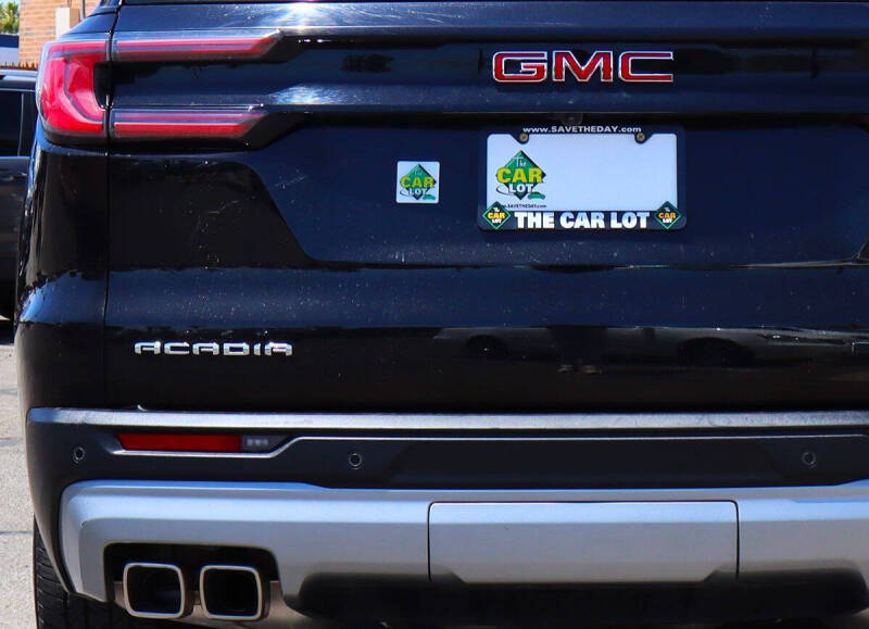 2025 GMC Acadia Elevation