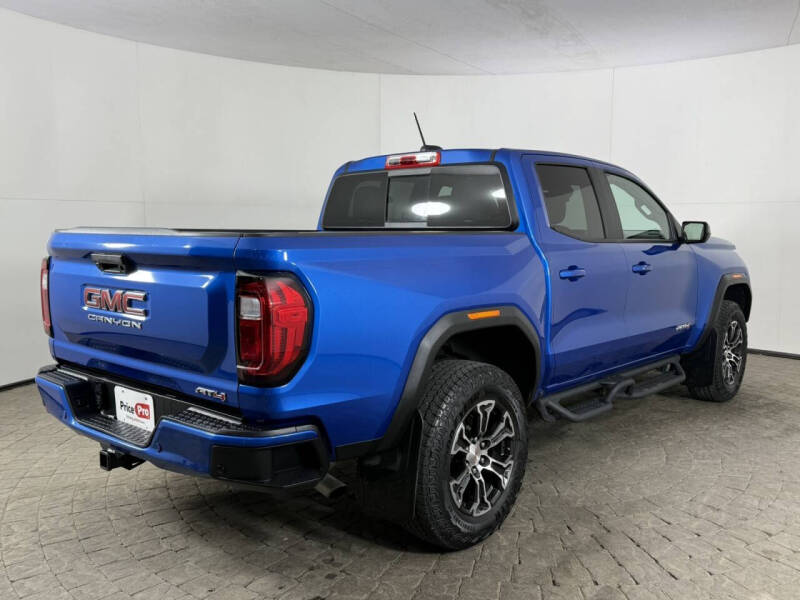 2024 GMC Canyon AT4
