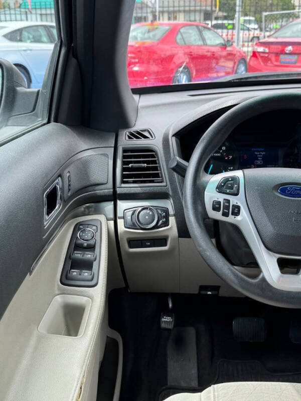 2014 Ford Explorer