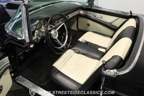 1957 Ford Thunderbird