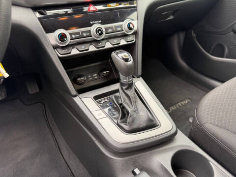 2020 Hyundai Elantra