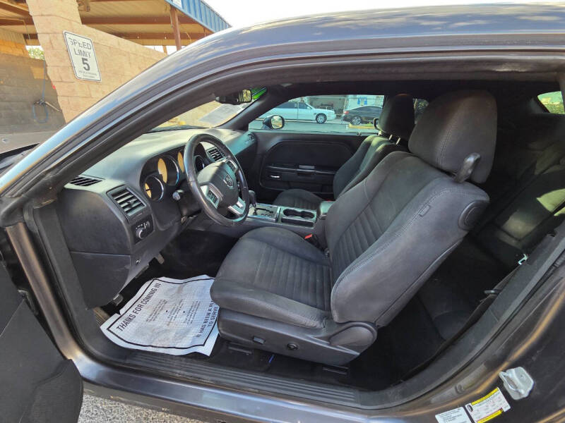 2014 Dodge Challenger SXT