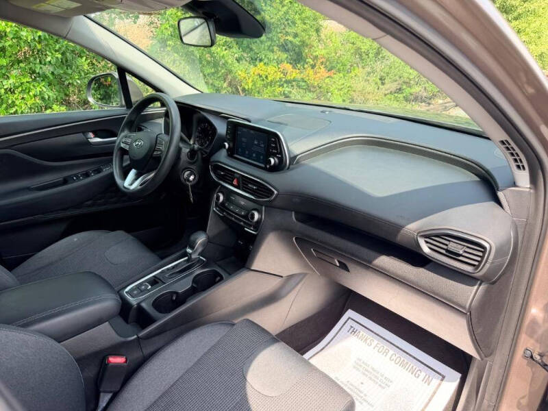 2019 Hyundai Santa Fe SE 2.4L