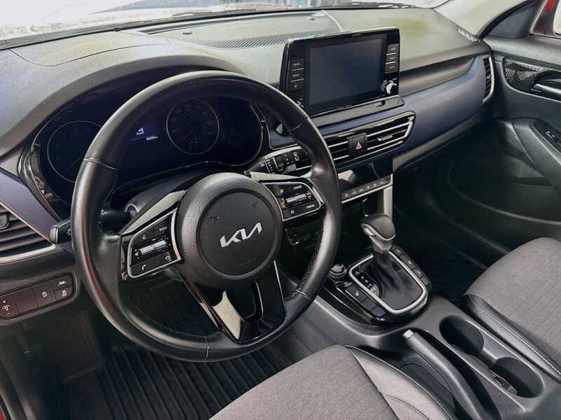 2023 Kia Seltos S