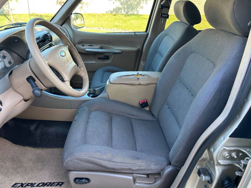 2002 Ford Explorer Sport Trac Value
