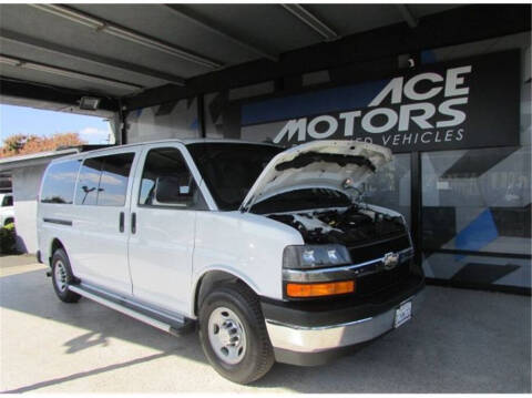 2017 Chevrolet Express LT 2500