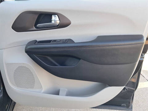 2017 Chrysler Pacifica Touring