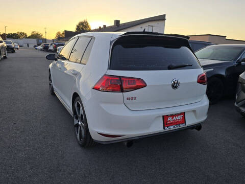 2017 Volkswagen Golf GTI SE