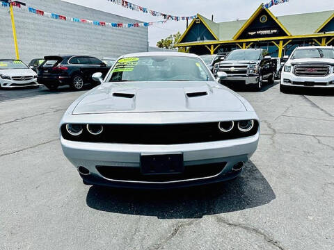 2019 Dodge Challenger SXT