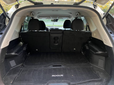 2020 Nissan Rogue SV